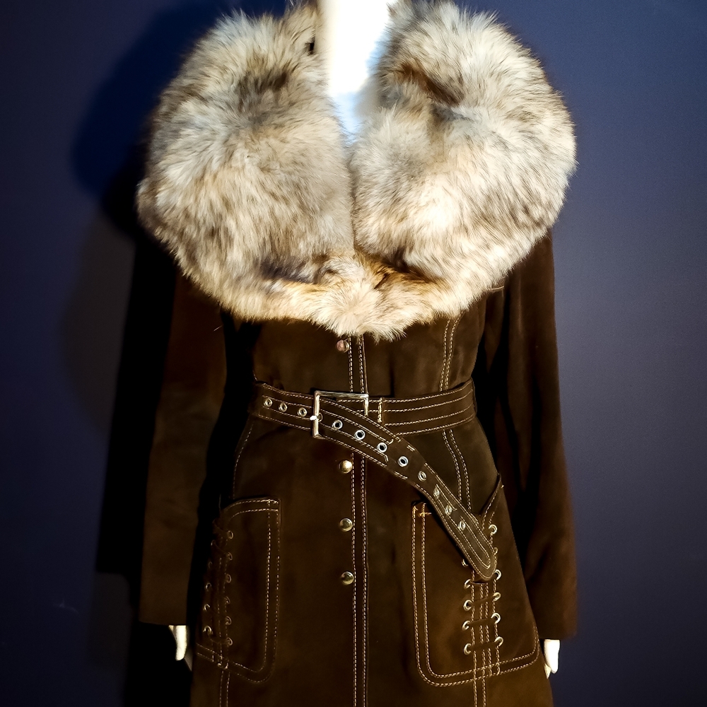 ✨1970s Suede Dreamcoat w/ REAL Fox Collar • S/M✨